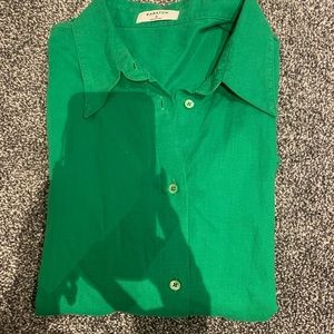 ARITZIA bright green linen short sleeve shirt